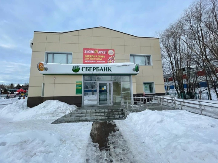 Нежилое помещение 1 этаж, общей площадью 86,87 кв. м, Земельный участок 1 175 кв. м, расположенный по адресу: ХМАО, р-н Октябрьский, пгт. Октябрьское, ул. Калинина, д. 41а.пом 2,